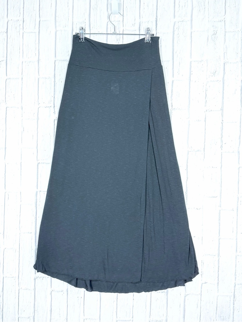 🖤 BECCA Black Smocked Waist Flowy Maxi Skirt Boho Resort Large